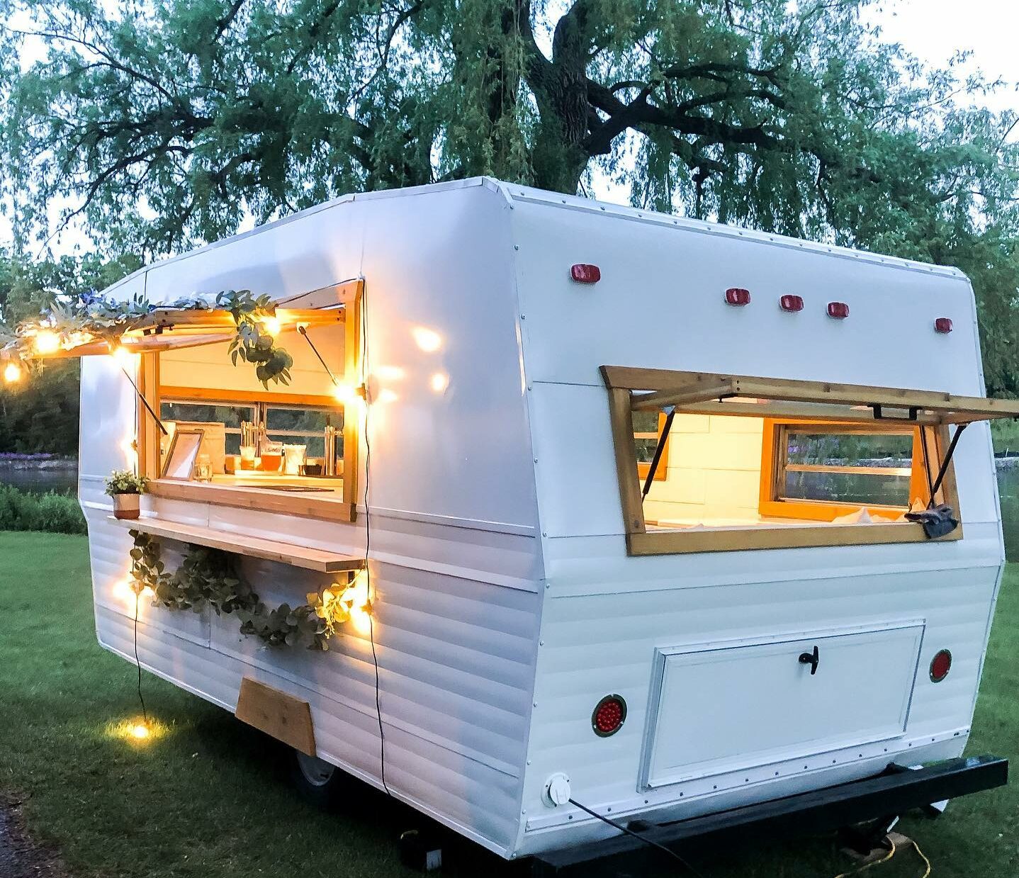 Beaumont Avenue Events, WI Mobile Bar - Find Mobile Bars