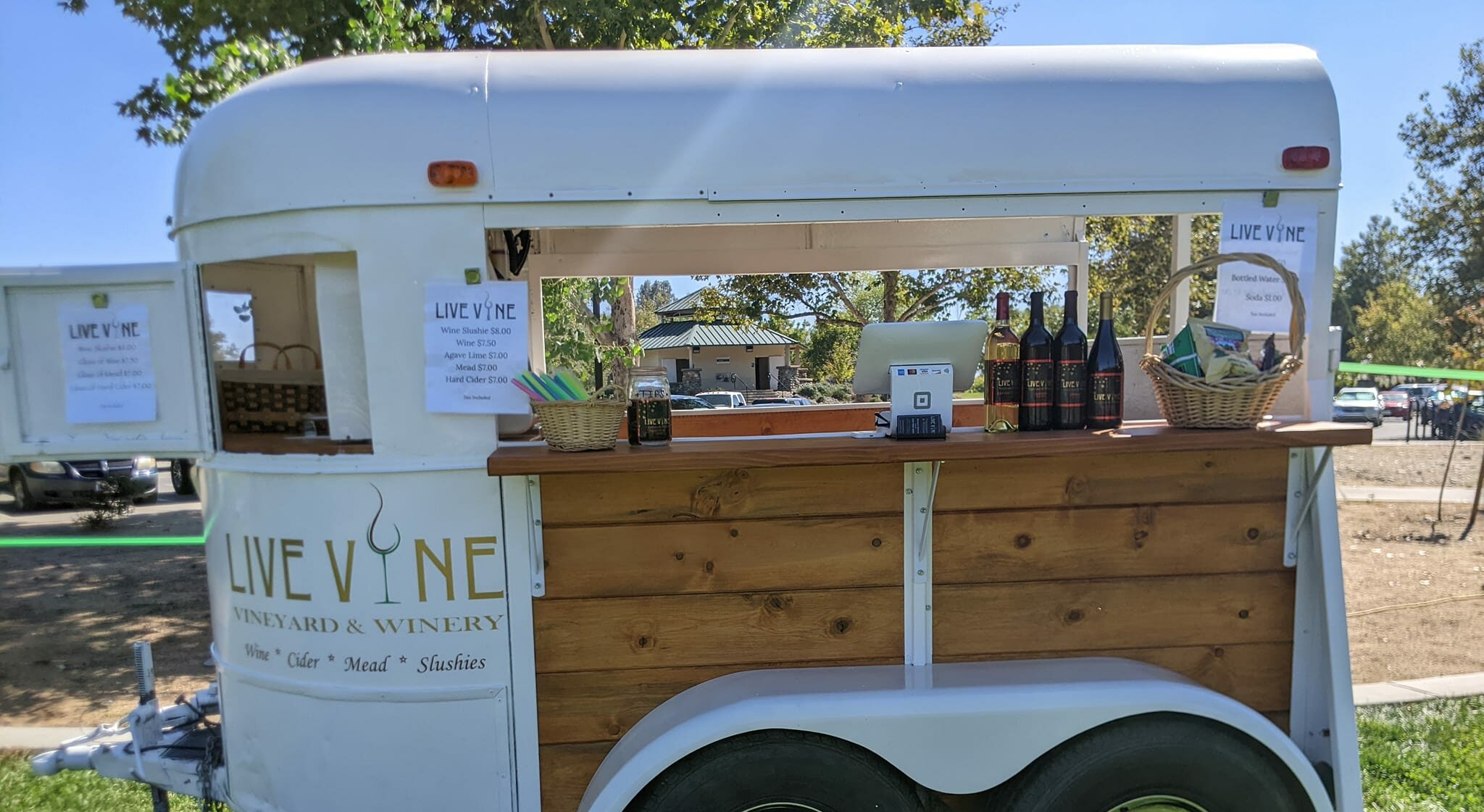 LIVE VINE Vineyard & Winery Find Mobile Bars
