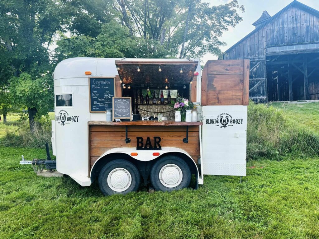 Blonde N Boozy mobile bar VT